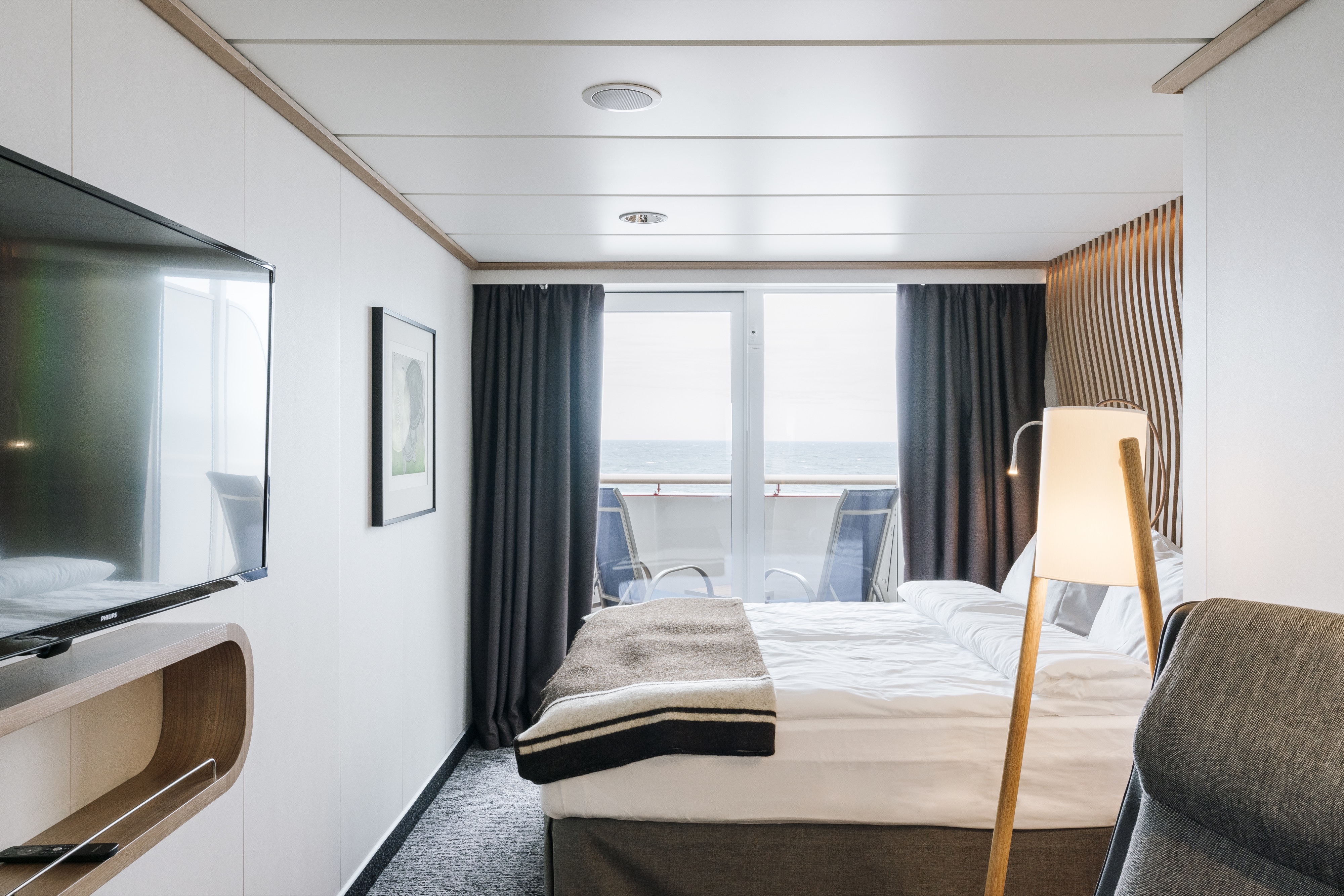 Arctic Superior | Outside cabin - Upper deck